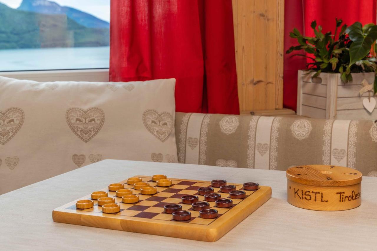 Hotel Londra Slow Living Мольвено Екстер'єр фото