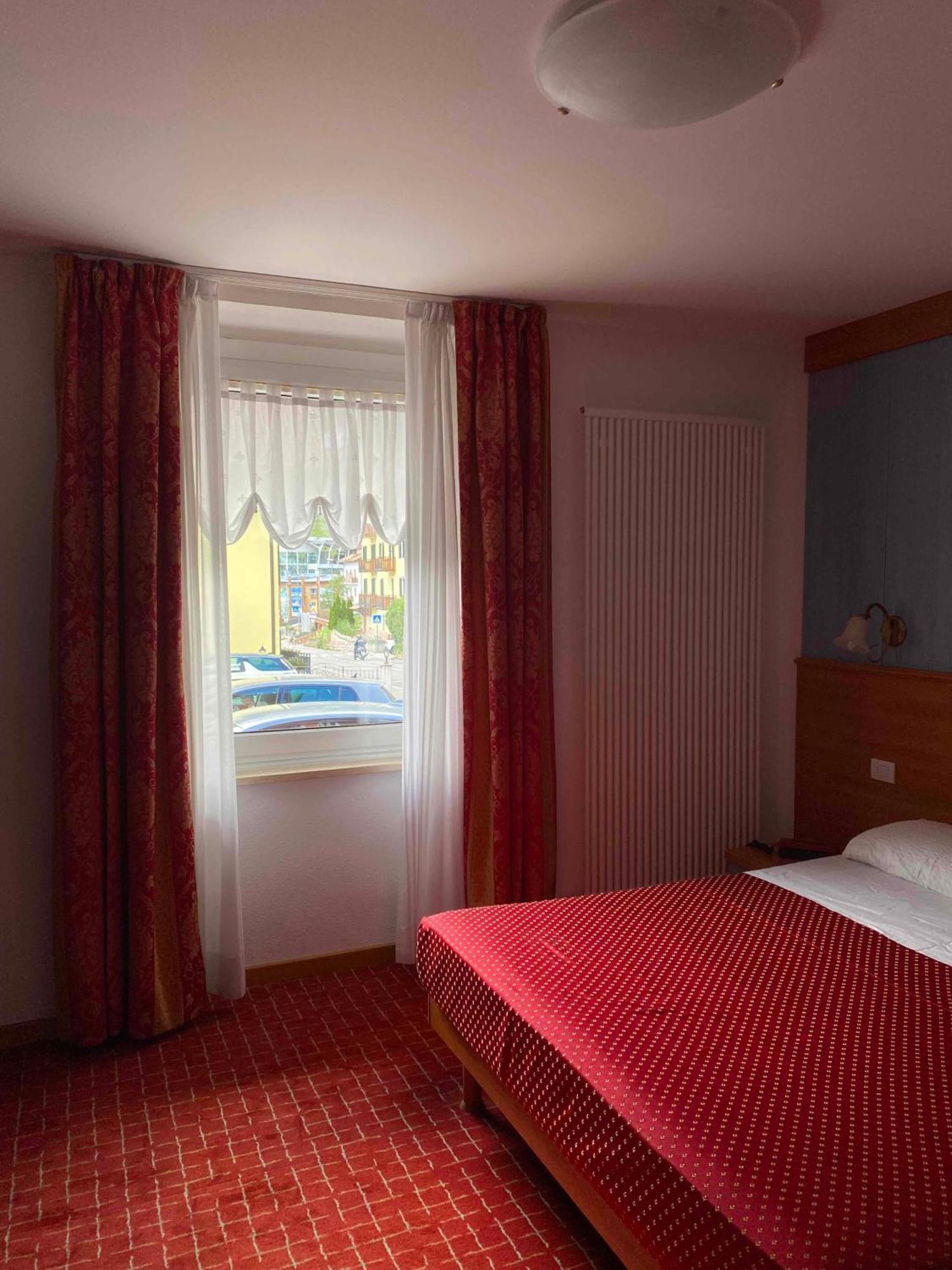 Hotel Londra Slow Living Мольвено Екстер'єр фото