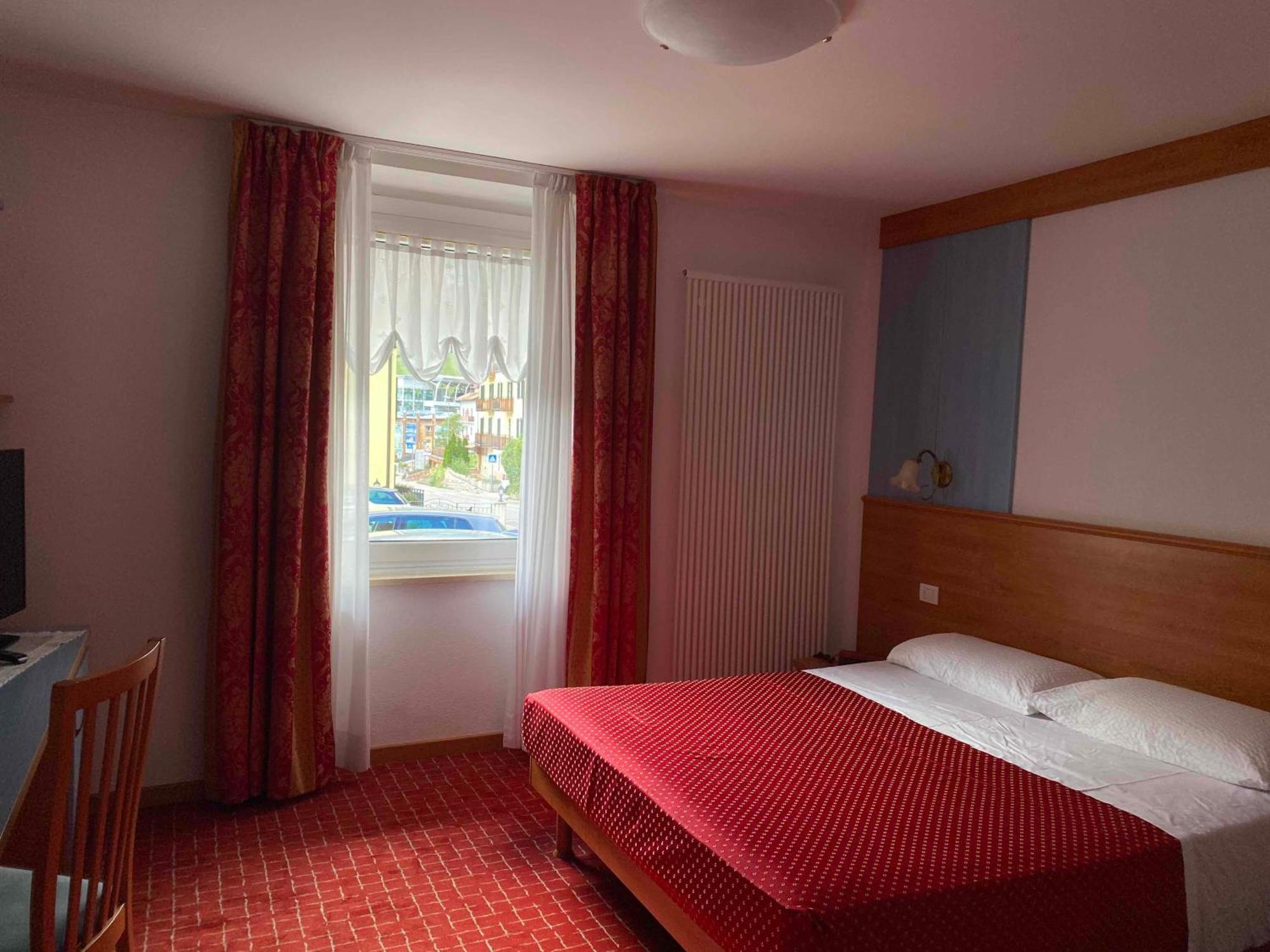 Hotel Londra Slow Living Мольвено Екстер'єр фото