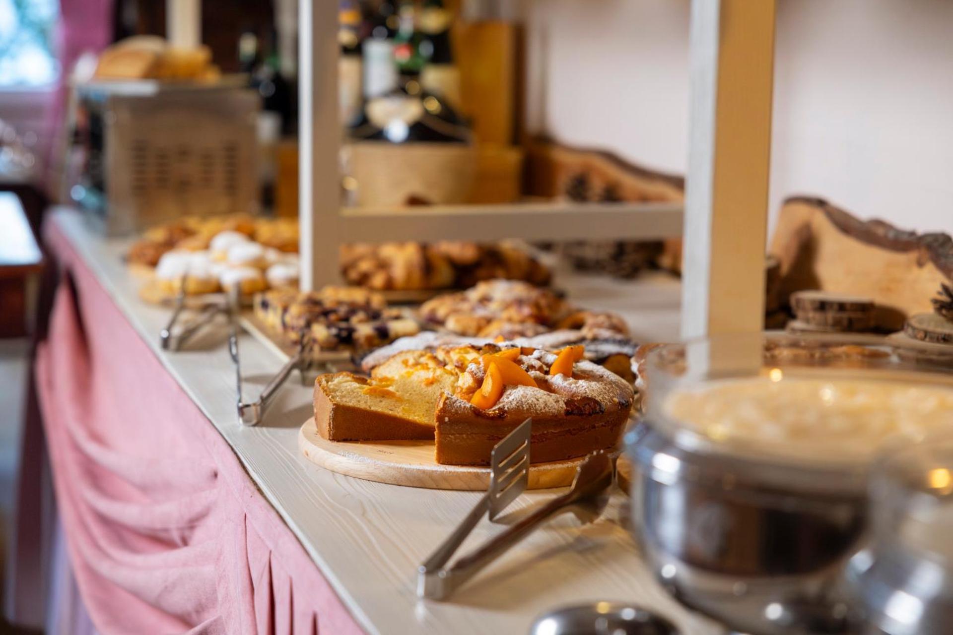 Hotel Londra Slow Living Мольвено Екстер'єр фото