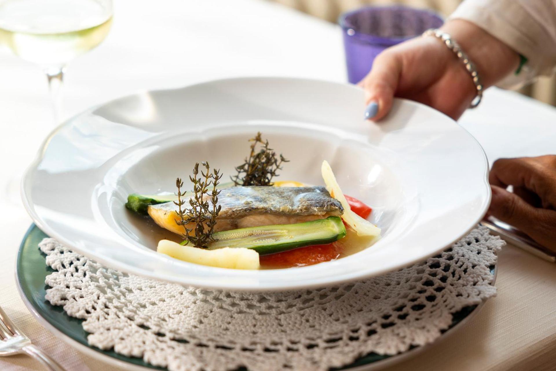 Hotel Londra Slow Living Мольвено Екстер'єр фото